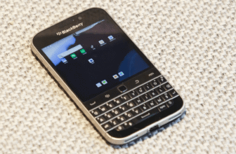 BlackBerry Classic Returns As Android-Powered Zinwa Q25 Pro For $400