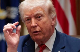 Trump Says He’ll Sign Order to Pay TSA