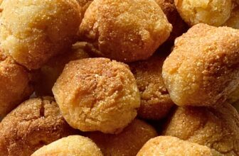 Grandma’s Hot Water Cornbread (Crispy Outside, Soft Inside)