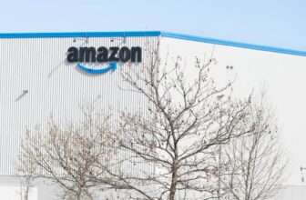 Trump labor board tells Amazon to negotiate with Staten Island warehouse union