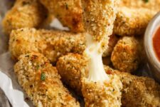 Air Fryer Mozzarella Sticks